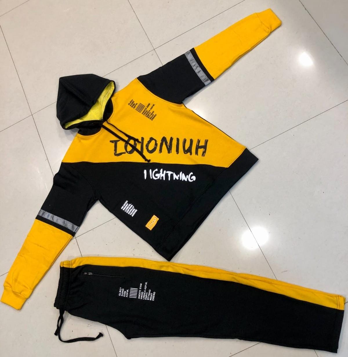LOIONIUN Lighting 2-Piece Track Suit – Premium Fleece Fabric, Lightweight & Comfortable